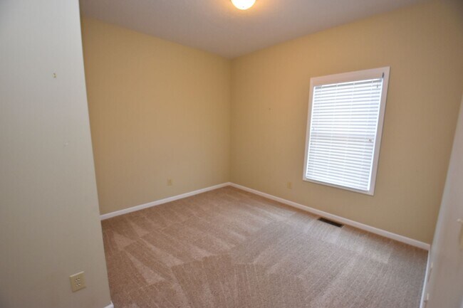 Building Photo - 18416 Summer Wind Ln