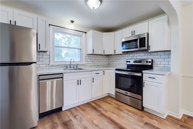 Building Photo - 159 Harwick Rd