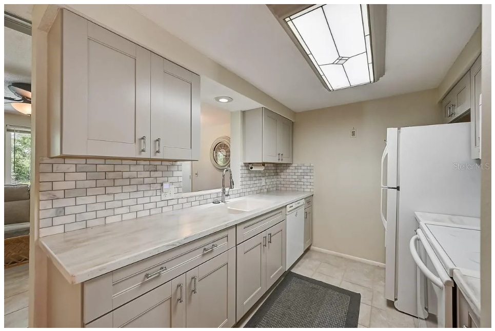 Building Photo - 646 Circlewood Dr