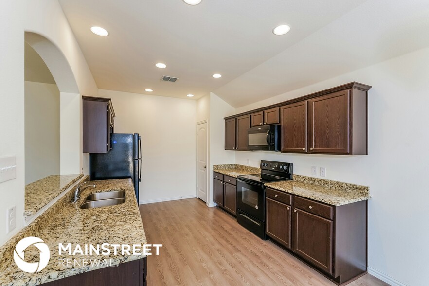 Building Photo - 1609 Portofino Dr