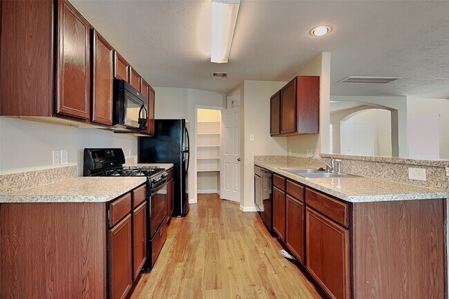 Building Photo - 15458 Bammel Oaks Ct