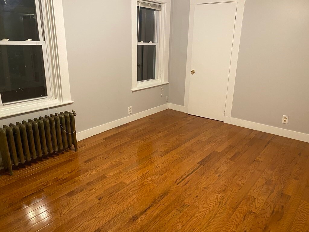 Building Photo - 18 Walnut Rd