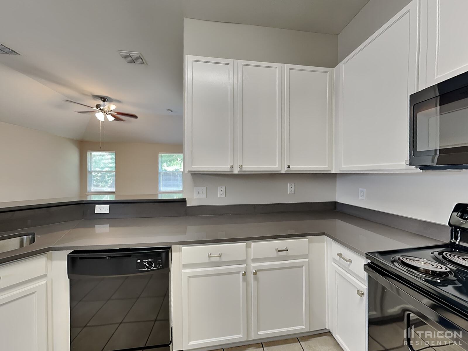 Building Photo - 2544 Taos Dr