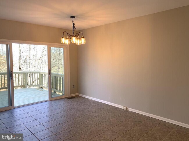 Building Photo - 3384 Governors Crest Ct