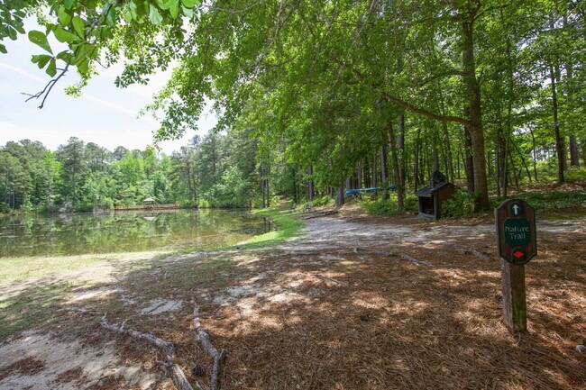 Building Photo - "Spacious 4-Bedroom Gem with 2.5 Baths at ...