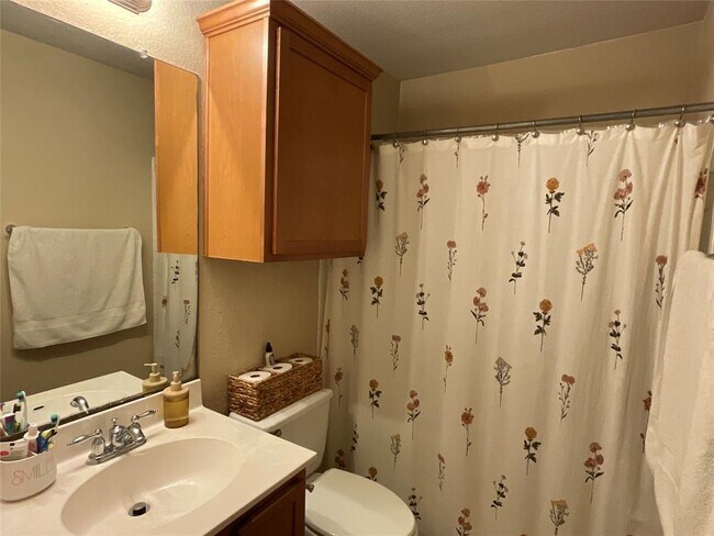 Building Photo - 14013 Rountree Ranch Ln