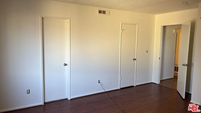 Building Photo - 15716 Normandie Ave