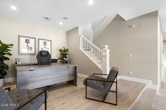 Building Photo - 10074 E Flathorn Dr