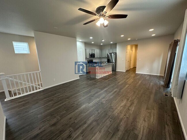 Building Photo - 6634 N Cathay St