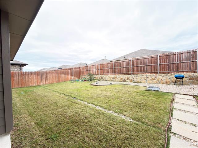 Building Photo - 8916 Old Rawhide Ln