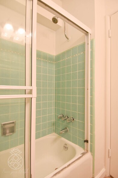 Building Photo - 2262 Fox Hills Dr