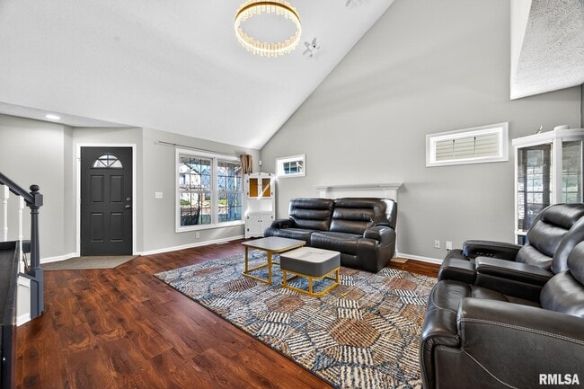 Building Photo - 2314 W Kenfield Ct