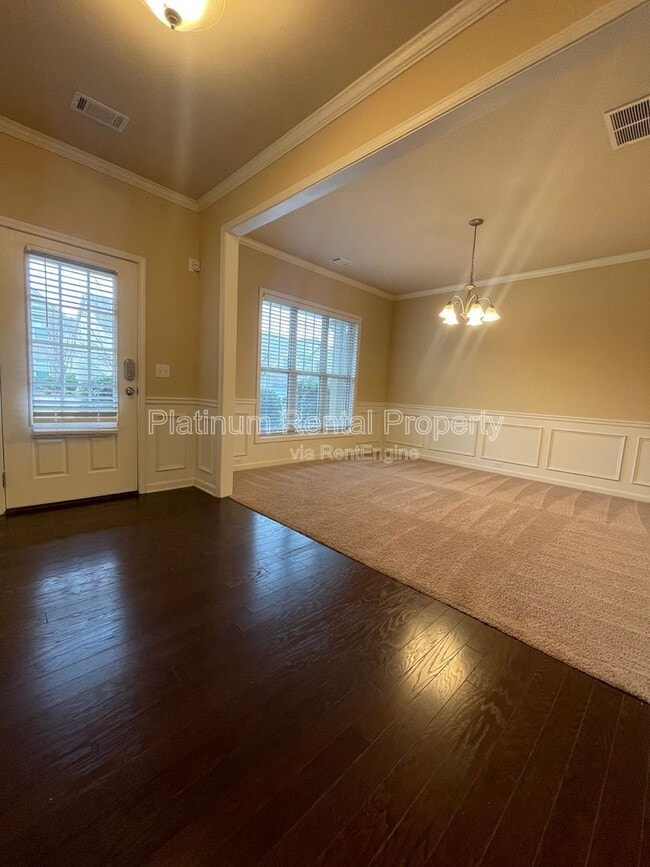 Building Photo - 5755 Rialto Way