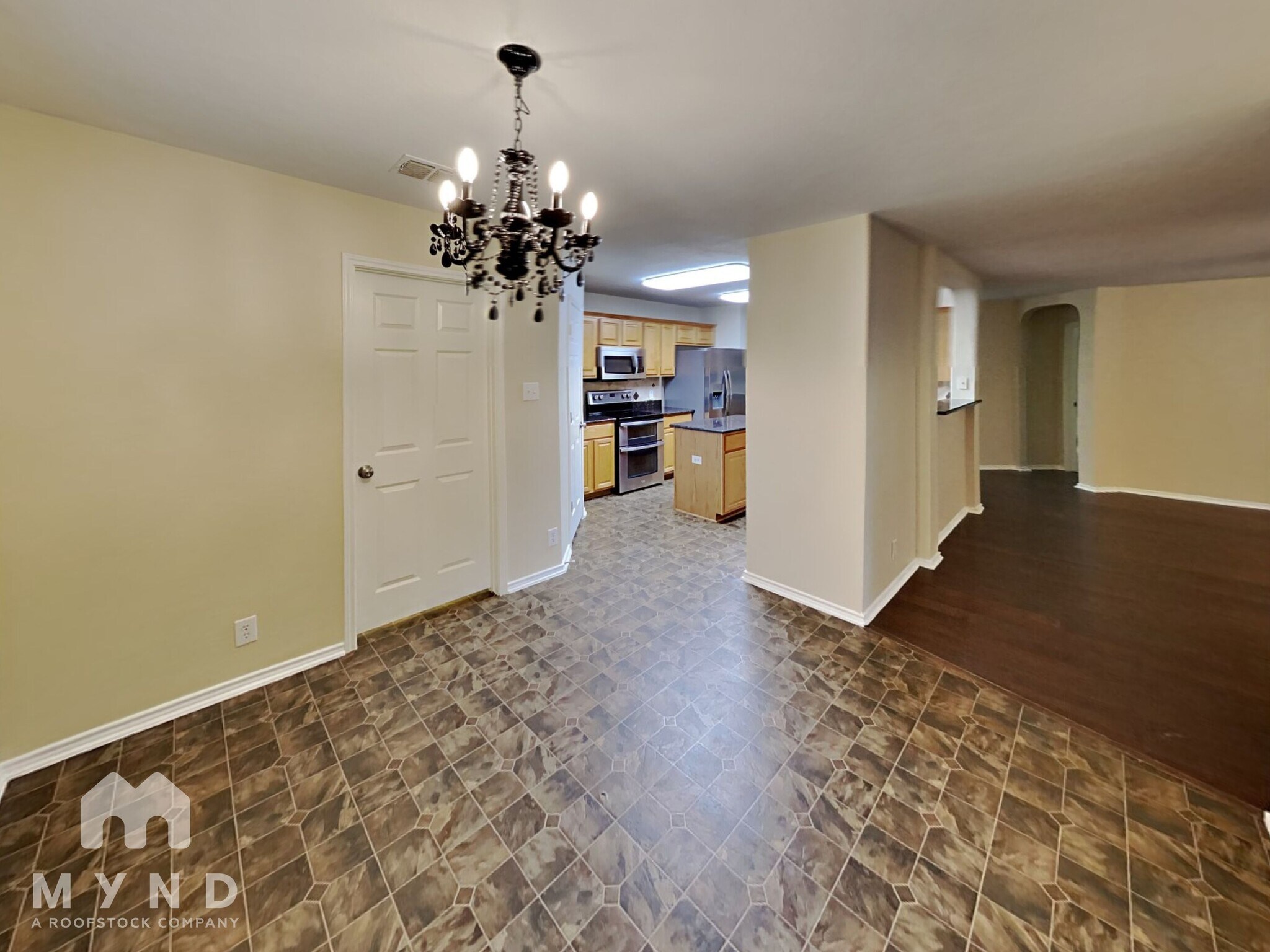 Building Photo - 8930 Wolff Vista