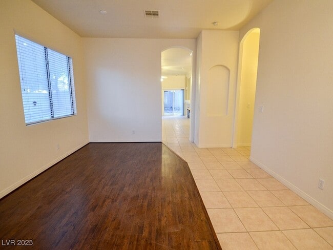 Building Photo - 401 Madison Taylor Pl