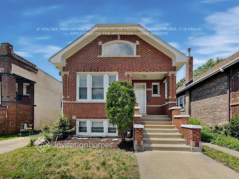 Primary Photo - 2428 Ridgeland Ave