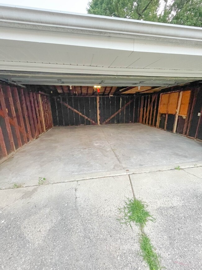 Building Photo - 30816 Grandview Ave