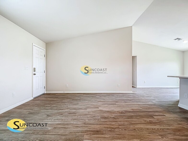 Building Photo - 6251 W Whispering Dr