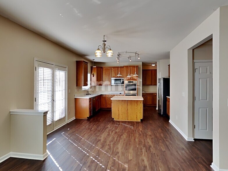 Building Photo - 105 Riverfront Pky