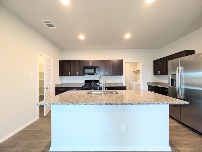 Building Photo - 5524 Sacra Cv