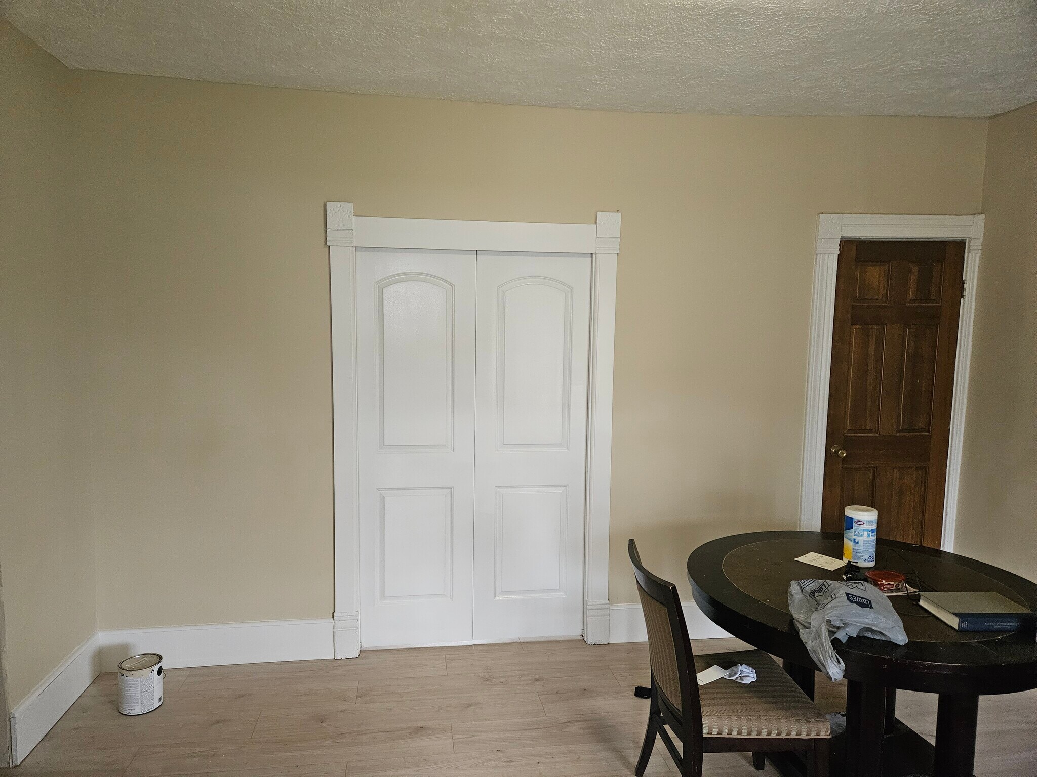 wood-look luxury vinyl flooring in den/living room - 1111 Sorin St