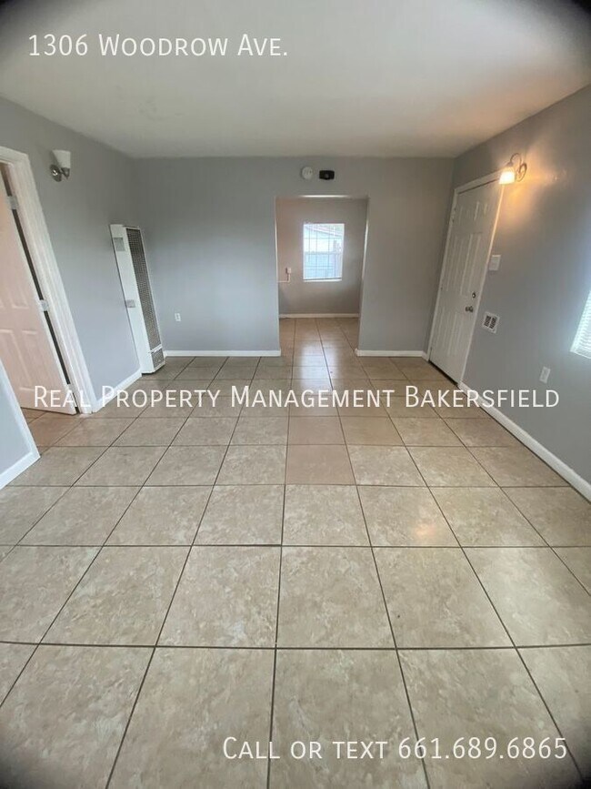 Building Photo - 1306 Woodrow Ave - Zero Deposit, Ask us How!