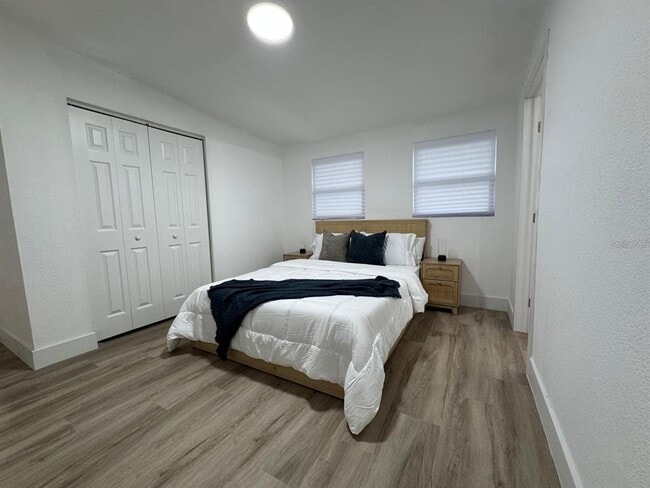 Building Photo - 22011 Catherine Ave