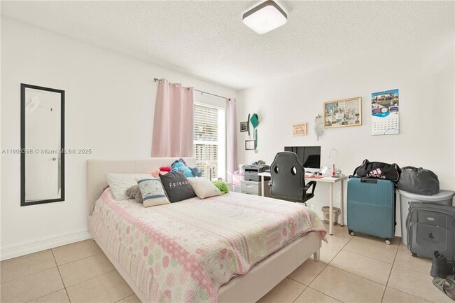 Building Photo - 11037 SW 152nd Ct