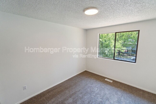 Building Photo - 5806 W Pacific Park Dr