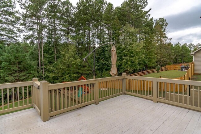 Building Photo - 307 Fieldstone Ln