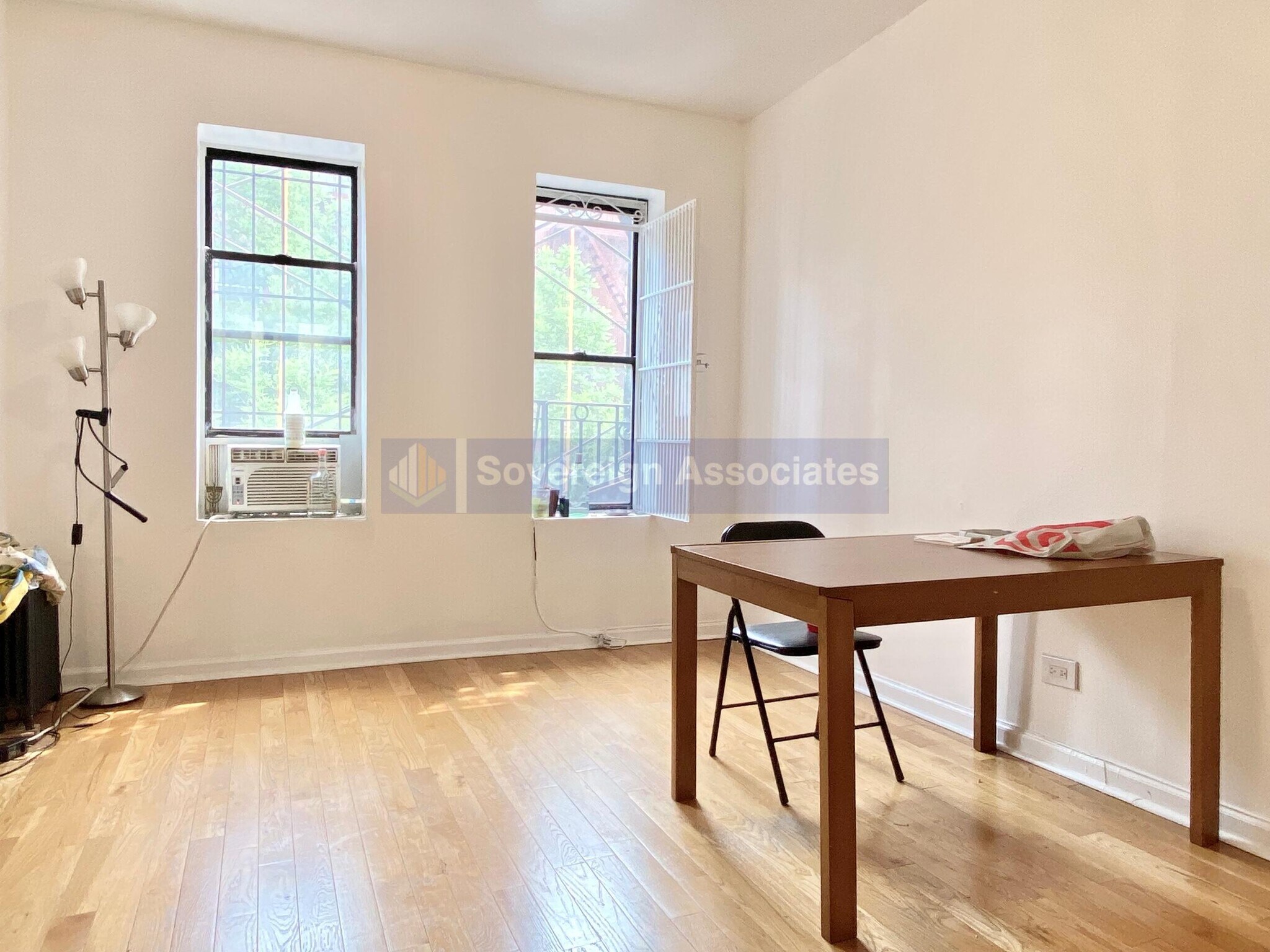 Building Photo - 201 W 105th St