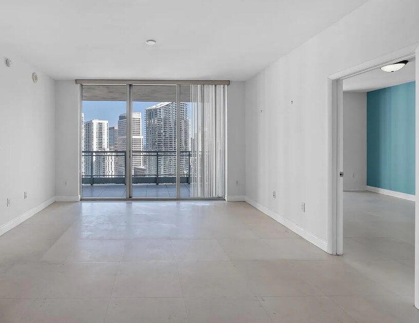 Building Photo - 90 SW 3rd St