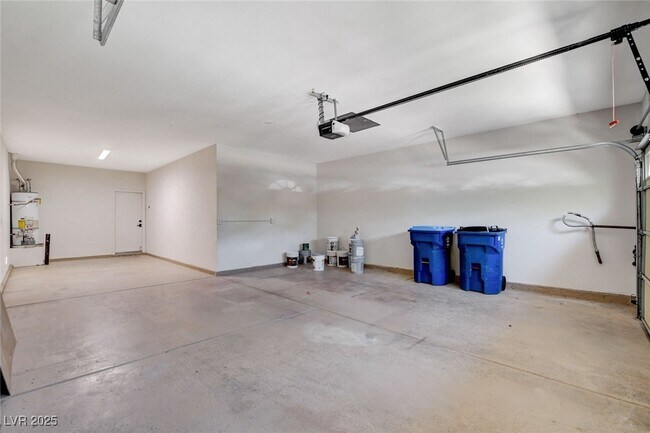 Building Photo - 177 Rocky Star St