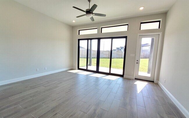 Building Photo - 29619 Smokey Bourbon Ln