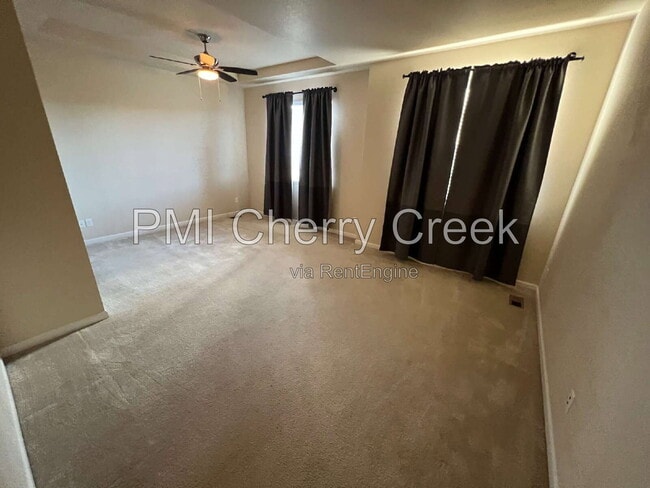Building Photo - 8159 S Akron Ct