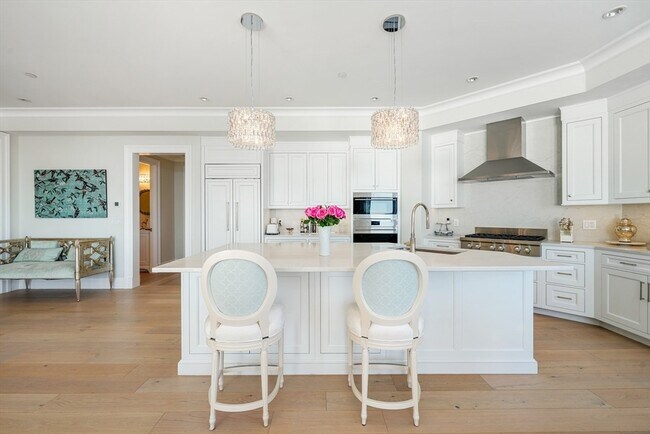 Building Photo - 35 Littles Point Rd