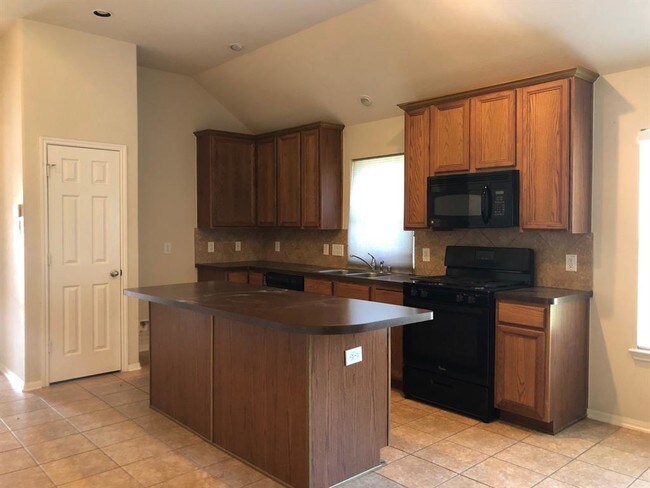 Building Photo - 3427 Cheviot Hills Ln