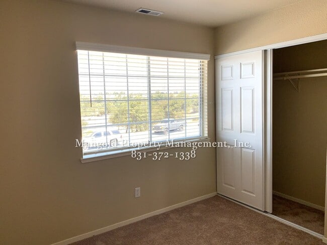 Building Photo - Inviting Two Story Home in Salinas with Open Living Spaces & Great Backyard