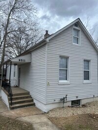 Building Photo - 9511 Gentry Ave