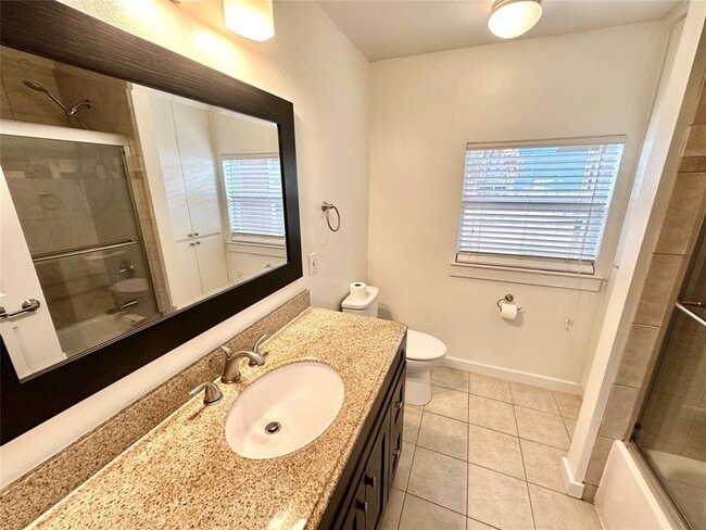 Building Photo - 2103 E 16th St