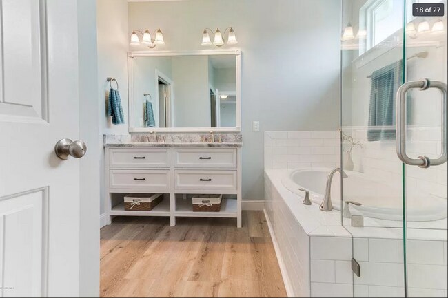 Building Photo - 106 Hampton Dr