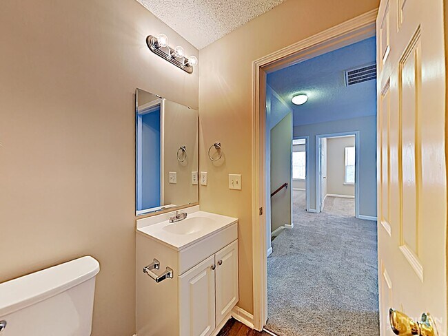 Building Photo - 225 Meyer Ln
