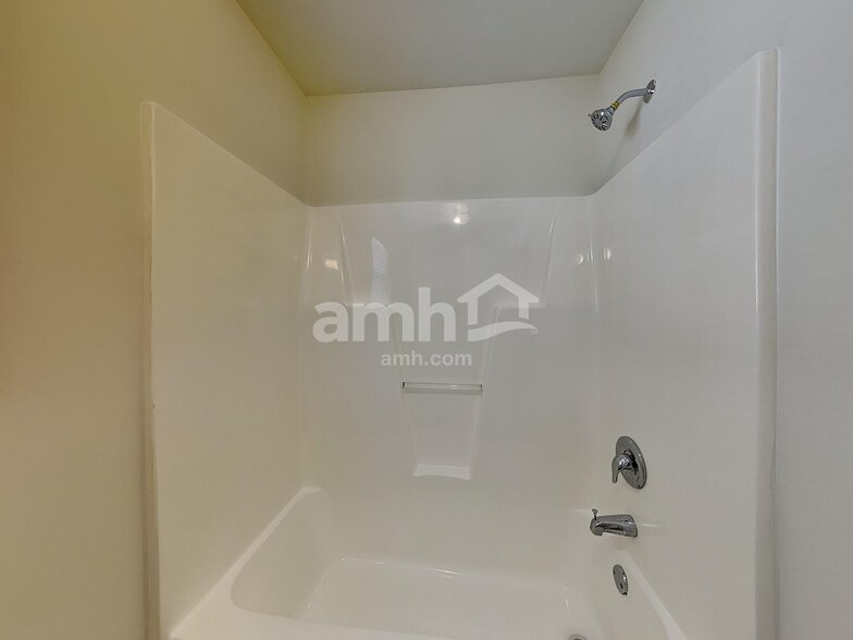 Building Photo - 2321 King Malcolm Ln