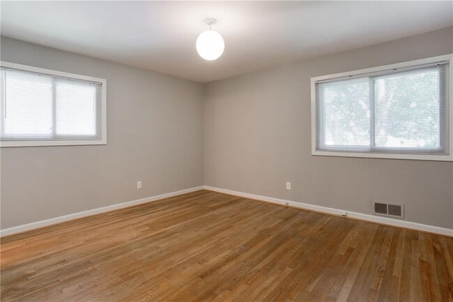 Building Photo - 1863 Merrimac Ct NE