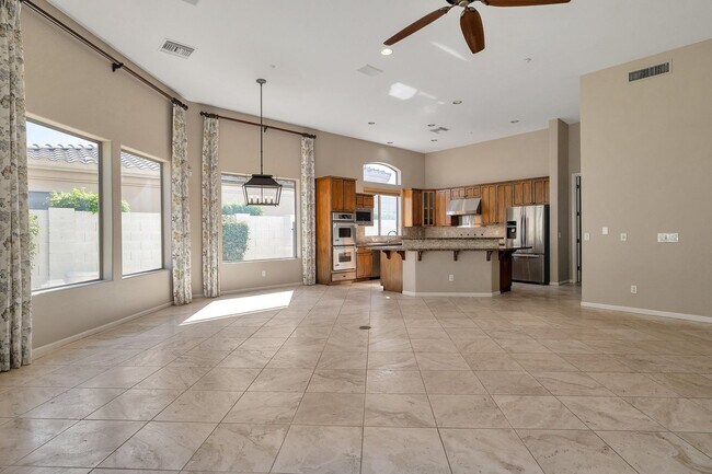 Building Photo - Stunning 4-bedroom, 3-bathroom home located in the desirable Scottsdale, AZ with a Casita! *RENT ...