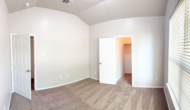 Building Photo - Available NOW!!!! Beautiful 1 story, 3 bed...