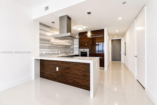 Building Photo - 1100 Biscayne Blvd