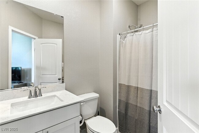 Building Photo - 3243 Avernus Ave