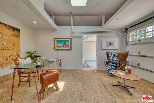 Building Photo - 600 San Juan Ave