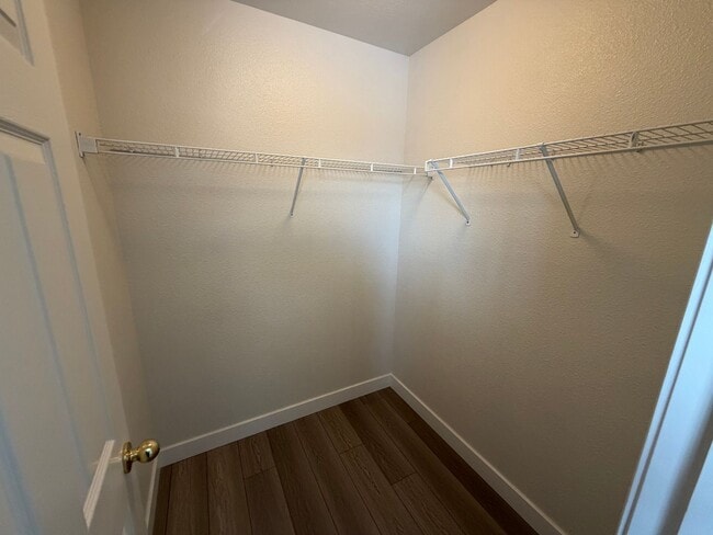 Building Photo - 3 Bedroom 2.5 Bathroom Home in Northwest Reno!